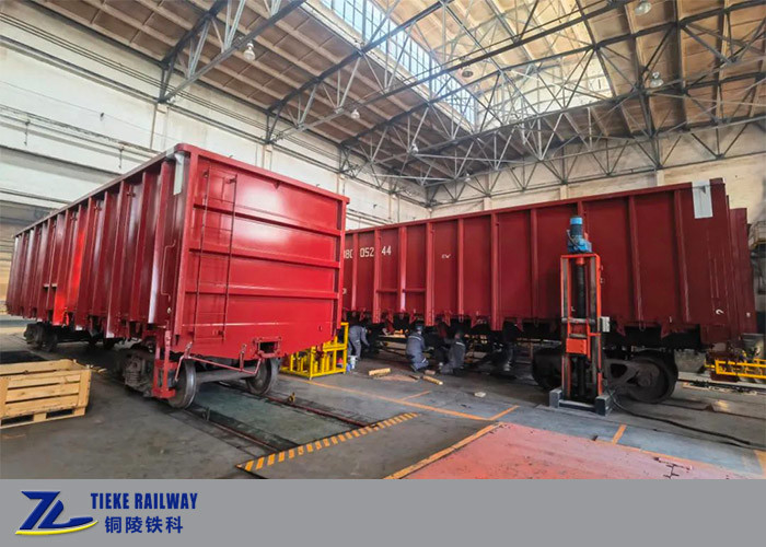 70 ตันโหลดรถไฟเรือกอนโดลาขนส่งภาชนะบรรจุแร่ถ่านหินจำนวนมากโดยทางรถไฟ
