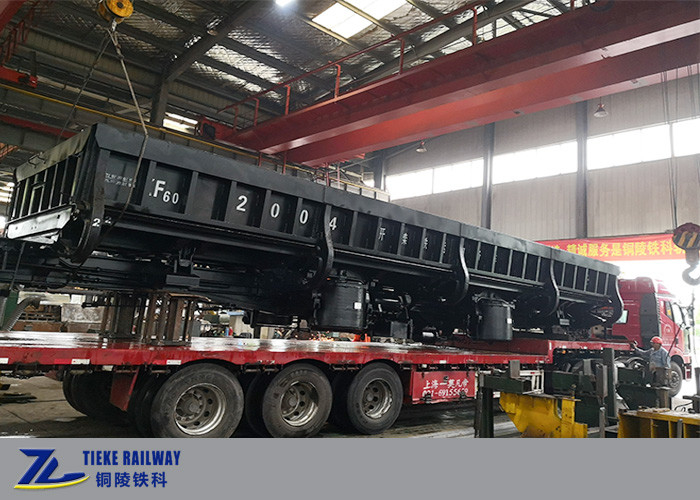 Ore Coal Ballast Pneumatic Side Tipping Dumper 60 ตันโหลด 50 Km / H