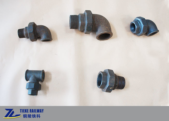 UIC Pipe Joint Fittings ชิ้นส่วนเบรกอากาศท่อเสียบ Tee Flange Elbow 1.0 MPa